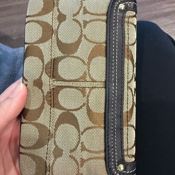 Coach Legacy Gigi Canvas Tote w/ Matching Wristlet & Wallet - Picture 16 of 16